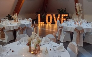 Hochzeitsdekoration bei Boho-Wedding (Foto 7)